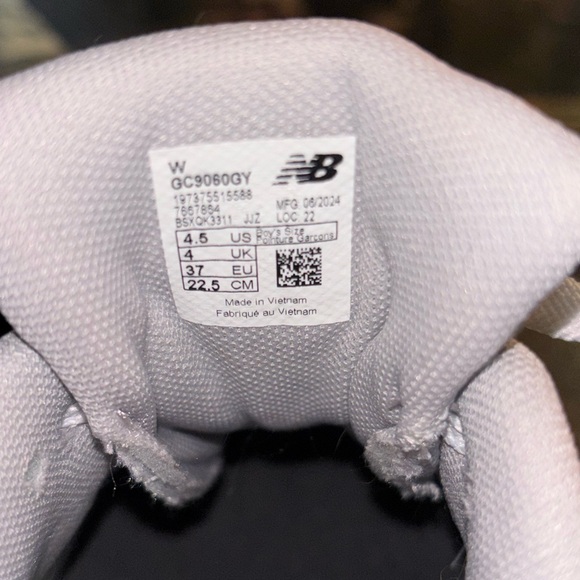 New Balance White and Gray Athletic Shoes - Picture 4 of 4